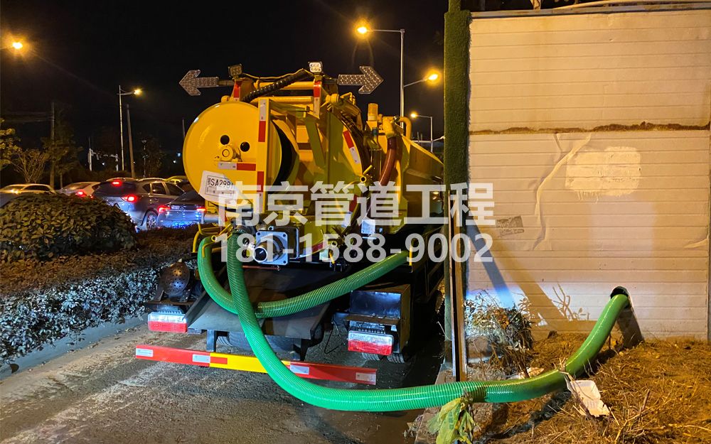 266茶亭临时工地抽粪